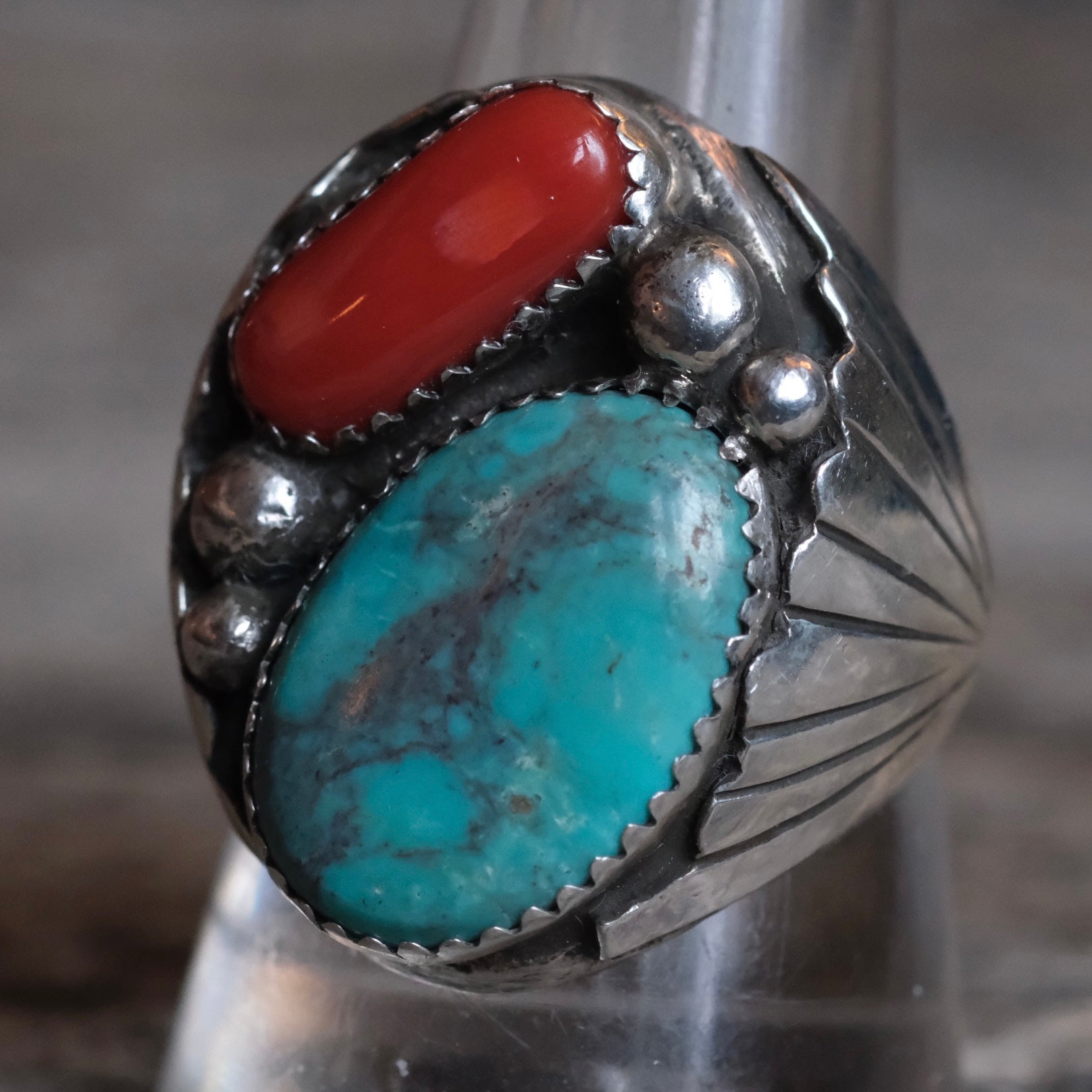 Vintage Sterling Turquoise and Coral Ribbed Band Ring 10.5