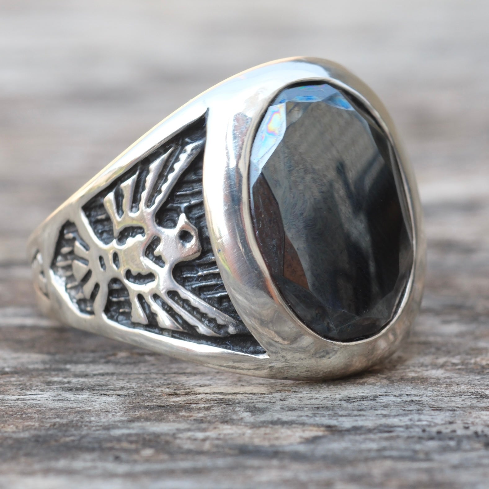 Vintage Sterling Thunderbird Hematite Ring 12.75