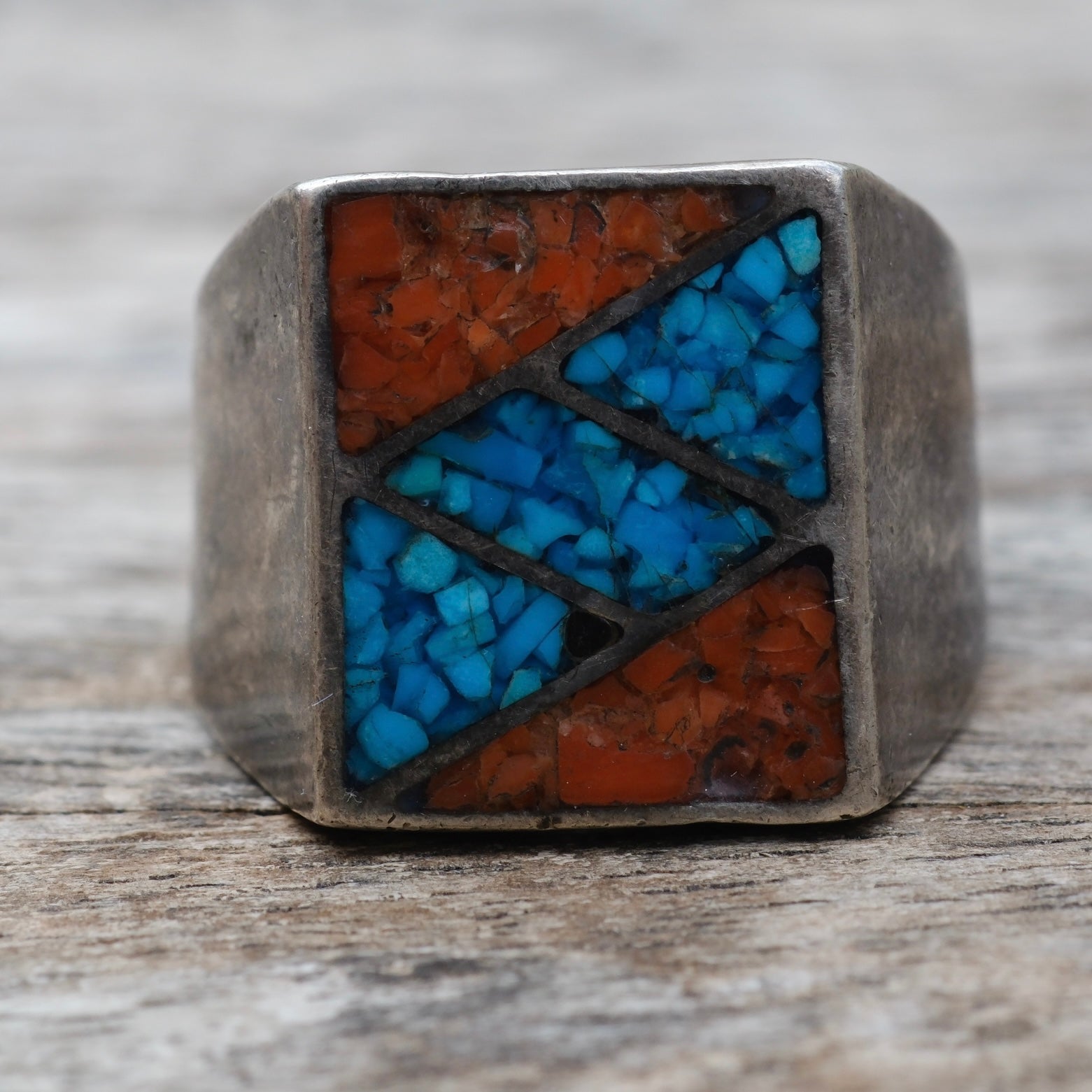 Vintage Sterling Crushed Turquoise and Coral Inlay Ring 10