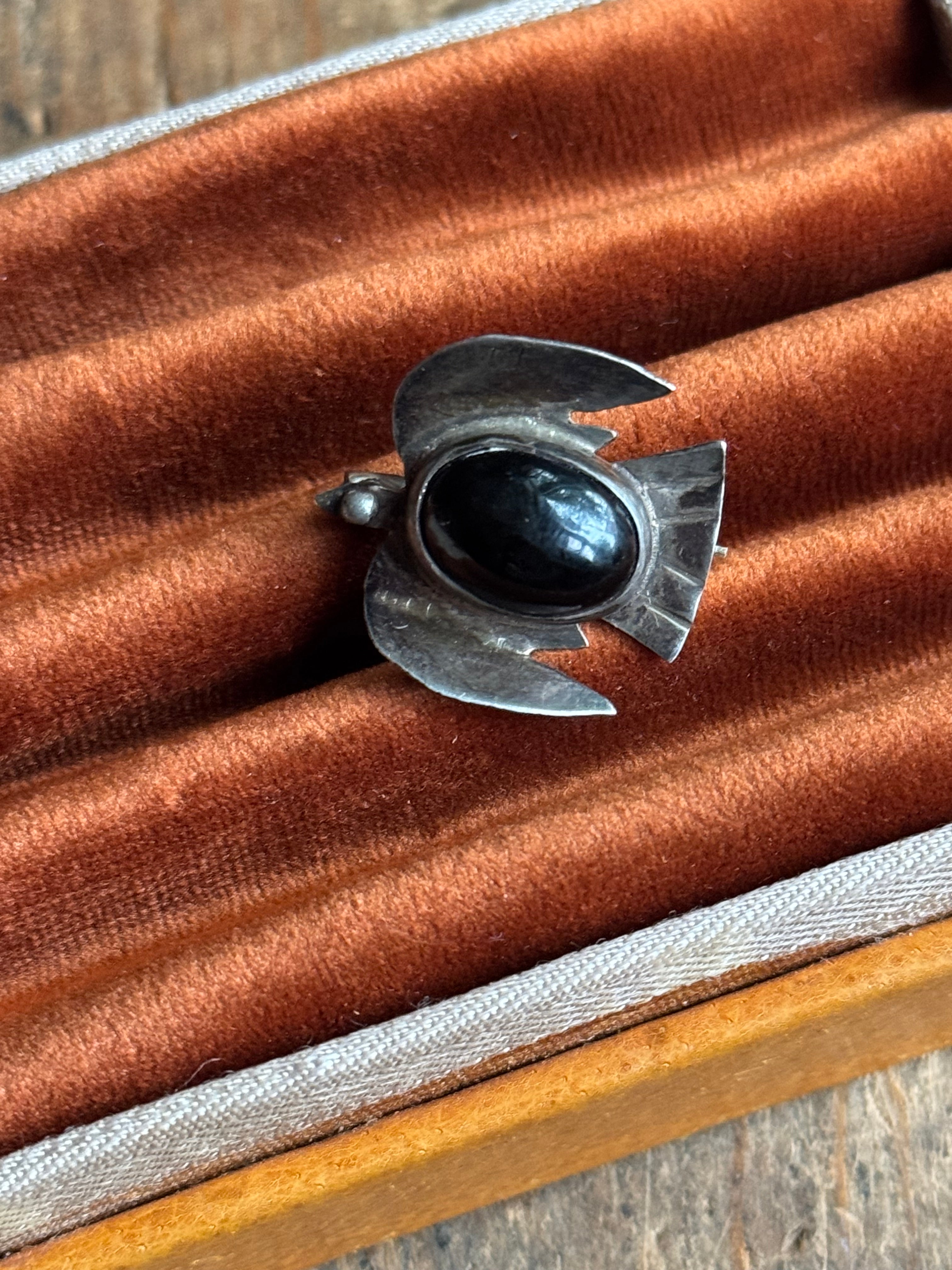 Vintage Sterling Silver Onyx Dove Pin