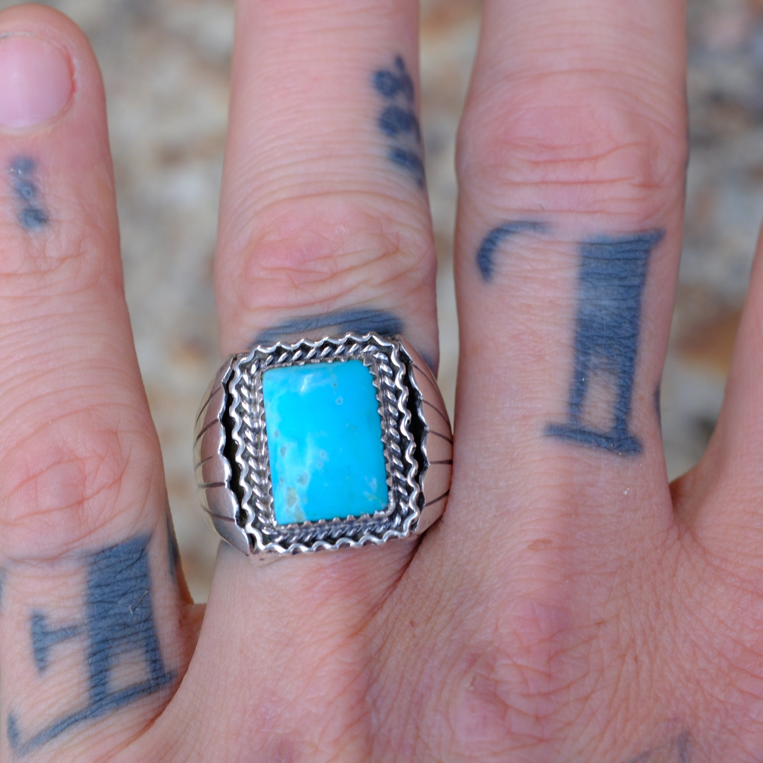 Vintage Sterling Turquoise Ribbed Band Ring 9