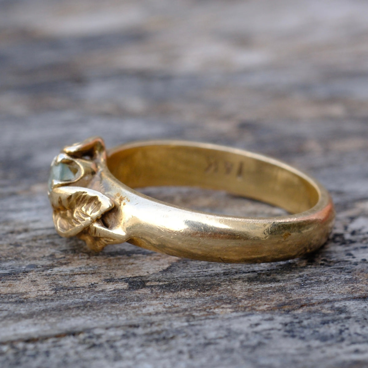 Vintage 14K Gold Aquamarine Leaf Ring 4.75
