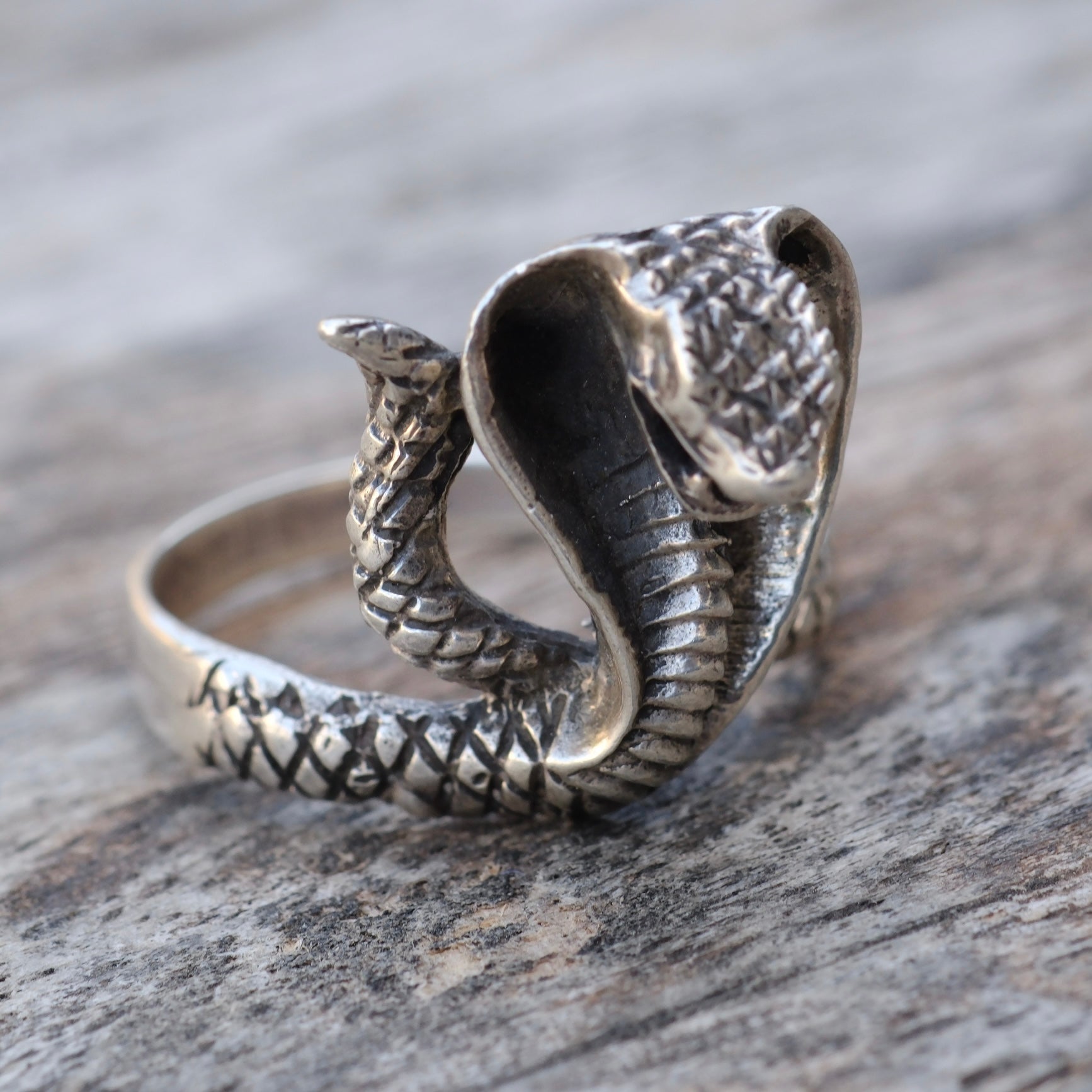 Vintage Sterling Silver Cobra Ring 13.25