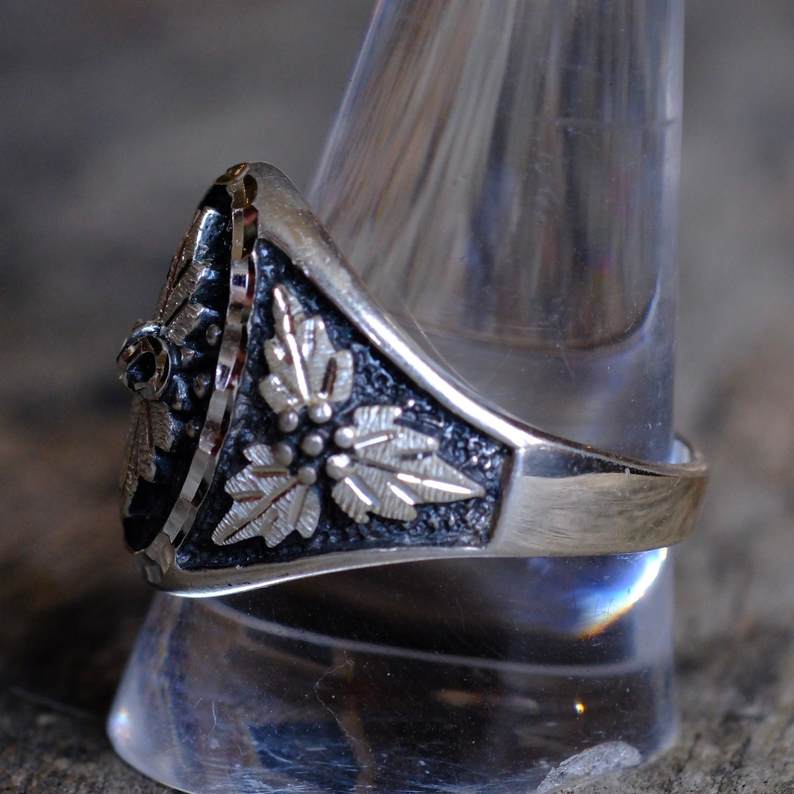 Vintage Sterling Leaf Signet Ring 11.5