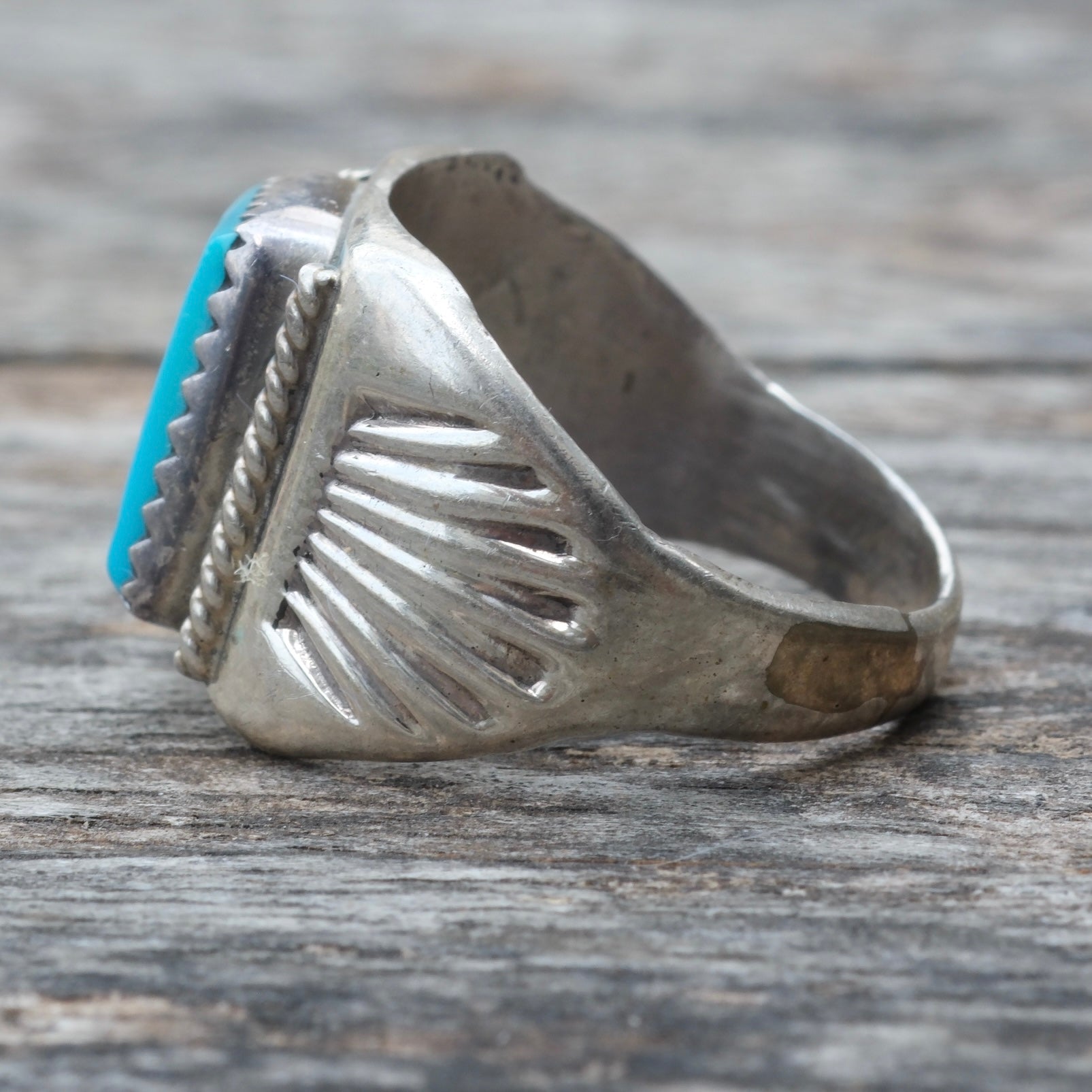 Vintage Sterling Turquoise Stamped Band Ring 7.75