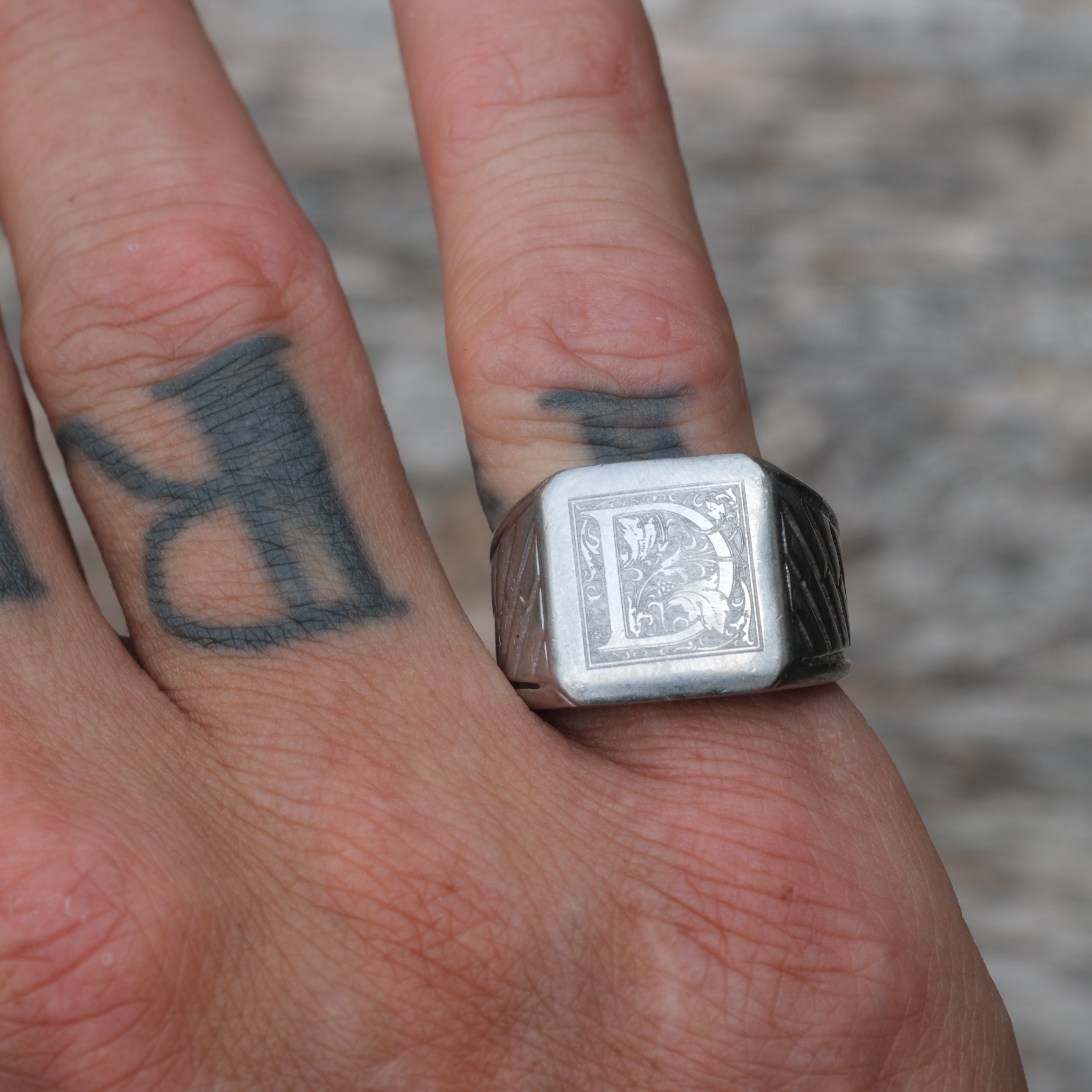 Vintage Sterling D Initial Signet Ring 8