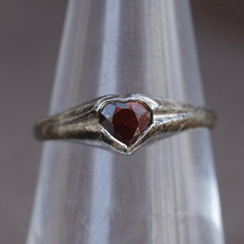 Vintage Sterling Red Glass Heart Band 7