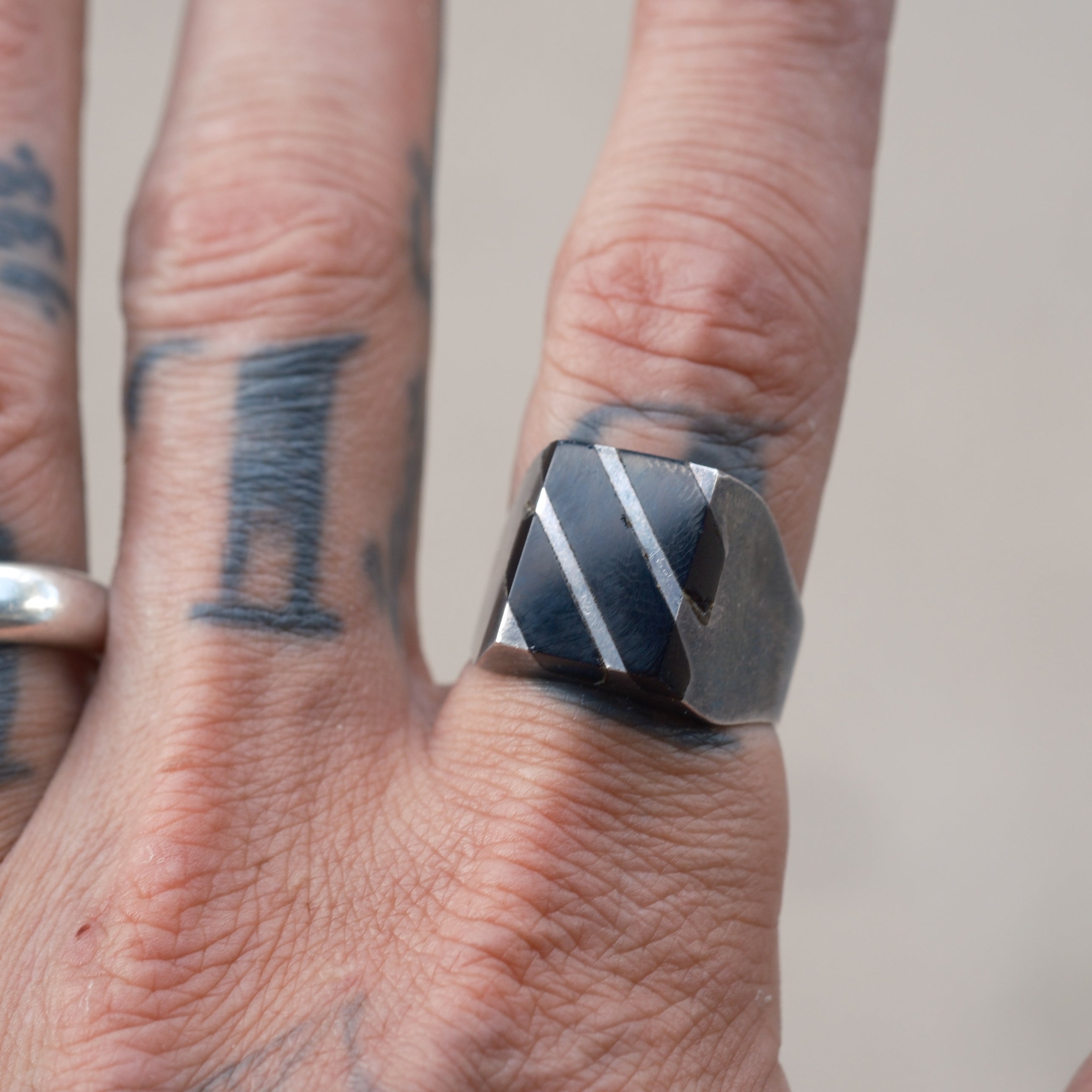 Vintage Sterling Onyx Inlay Striper Ring 10