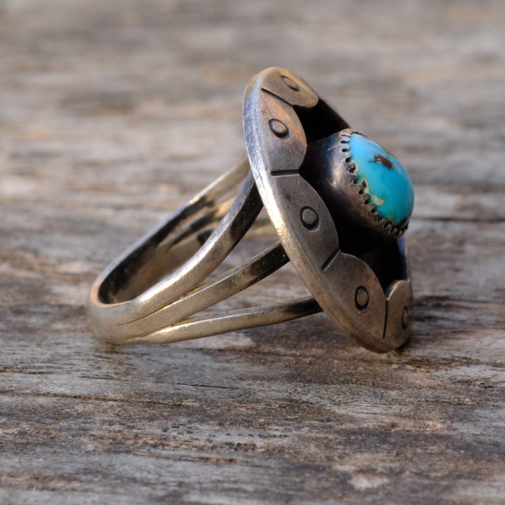 Vintage Sterling Turquoise Shadowbox Ring 5.75