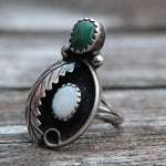 Vintage Sterling Malachite and Mother Of Pearl Feather Ring 4.75