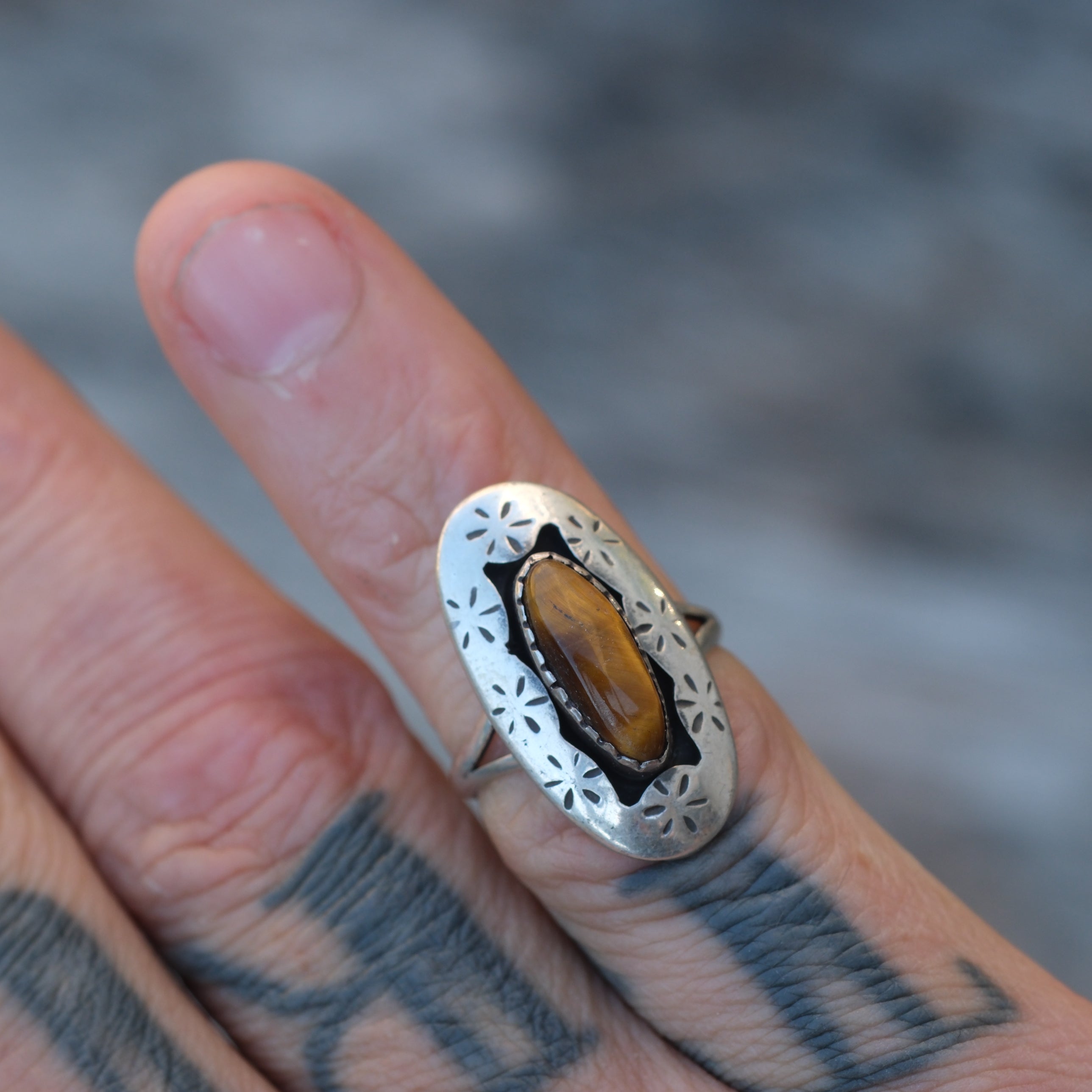 Vintage Sterling Tigers Eye Shadowbox Ring 5.5
