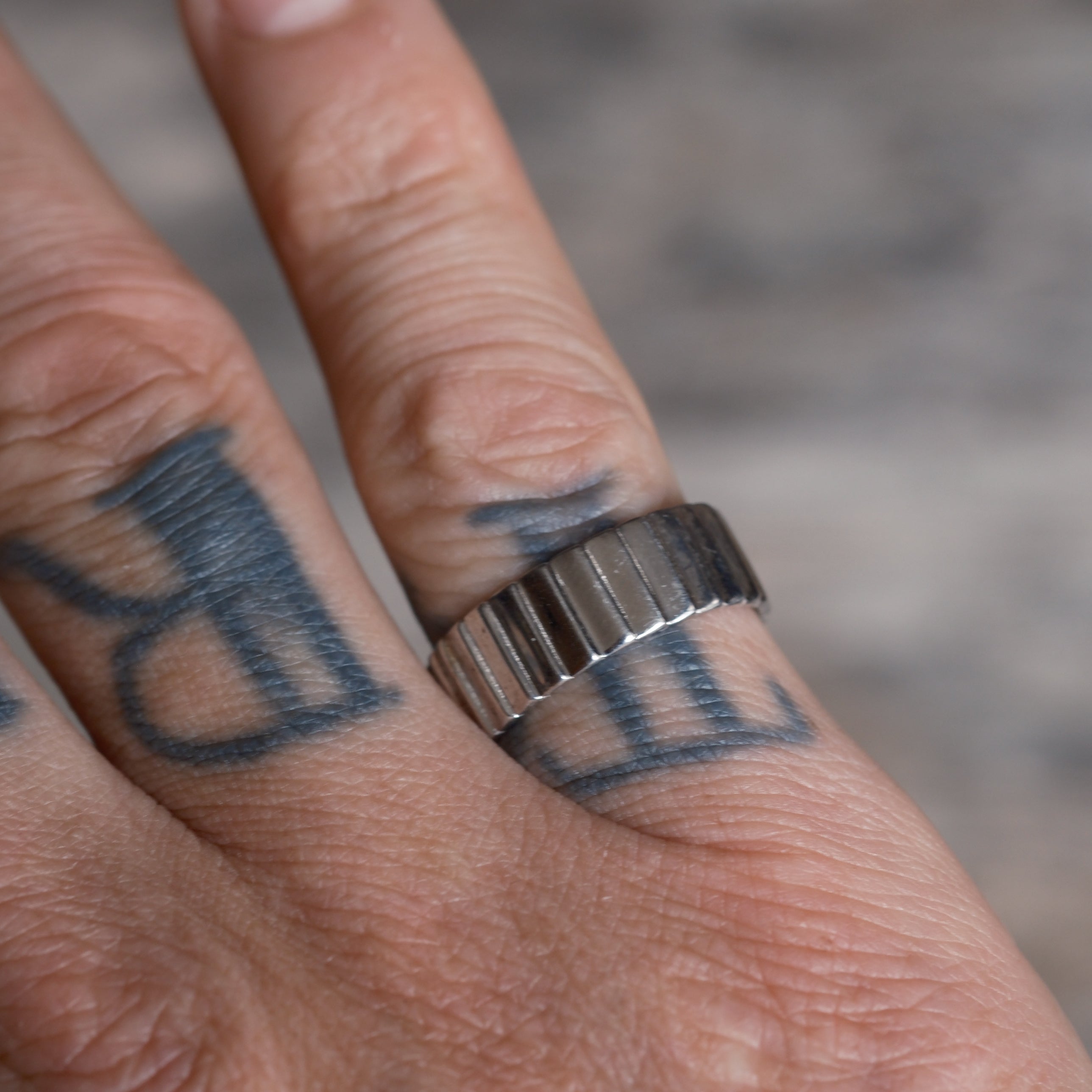 Vintage Sterling Silver Band Ring 7.5