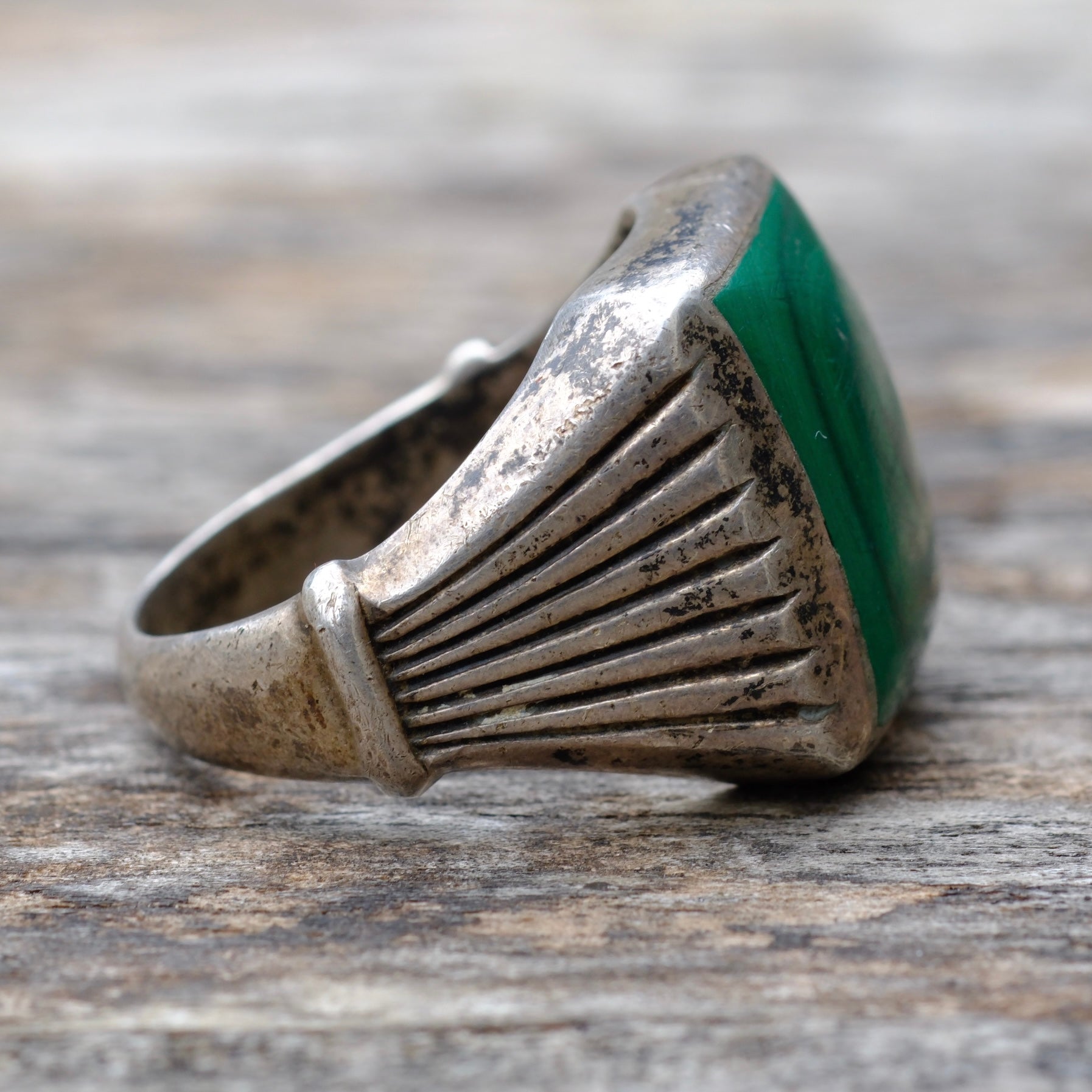 Vintage Sterling Malachiet Ribbed Band Ring 11.5