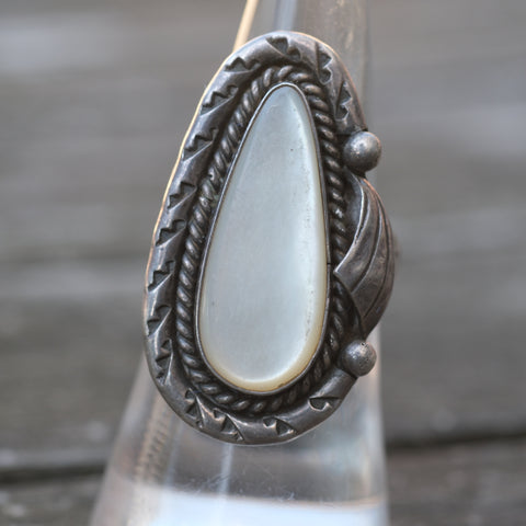 Vintage Sterling Mother Of Pearl Feather Ring 6.75
