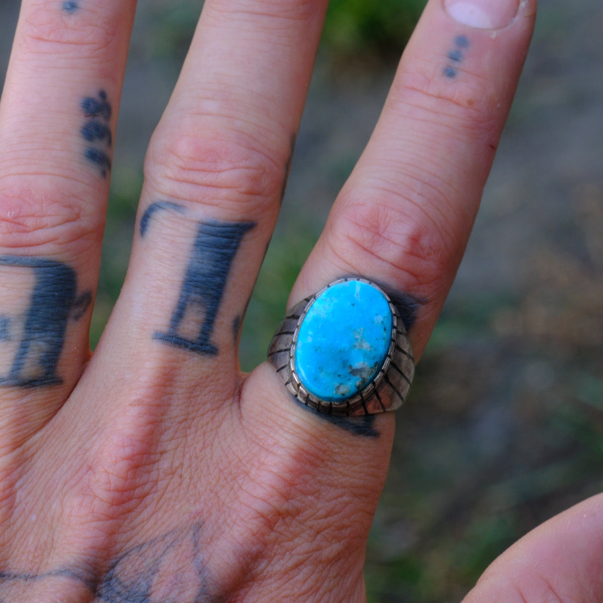 Vintage Sterling Turquoise Ribbed Band Ring 9.5