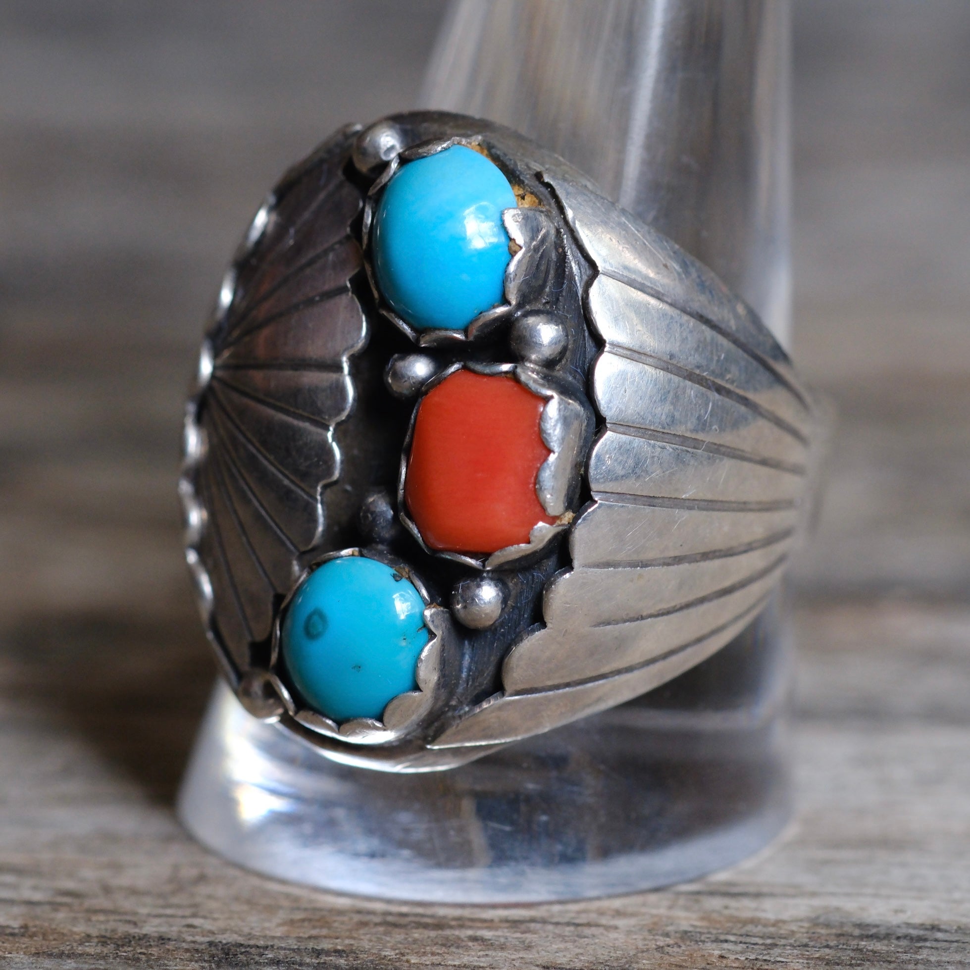 Vintage Sterling Turquoise and Coral Ribbed Band Ring 11.75