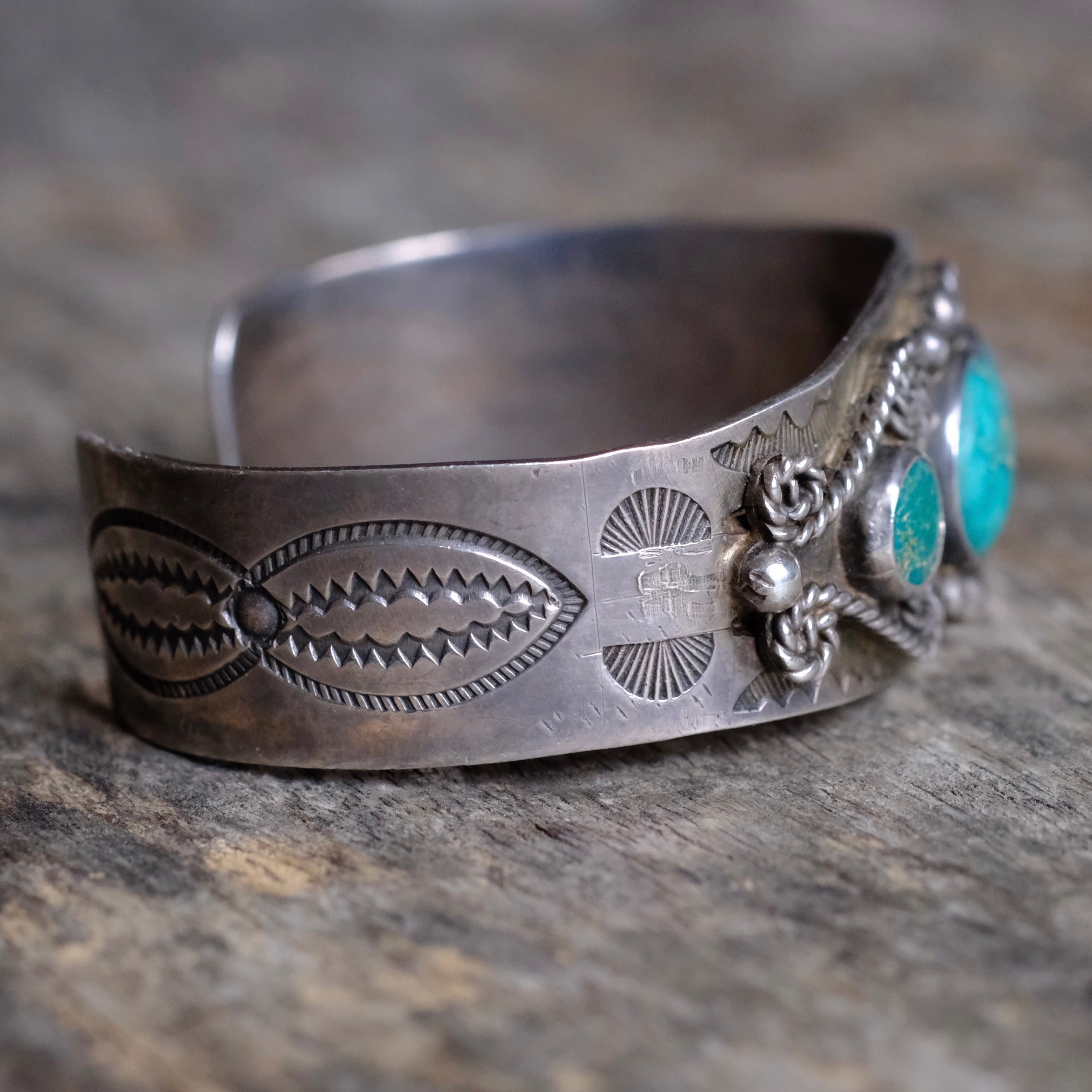 Vintage Fred Harvey Era Sterling 3-Stone Stamped Cuff Bracelet
