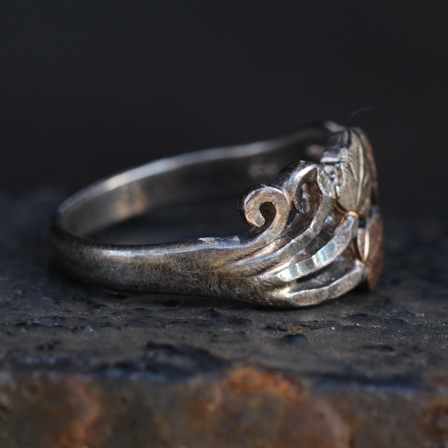 Vintage Sterling and Gold Leaf Ring 5.75