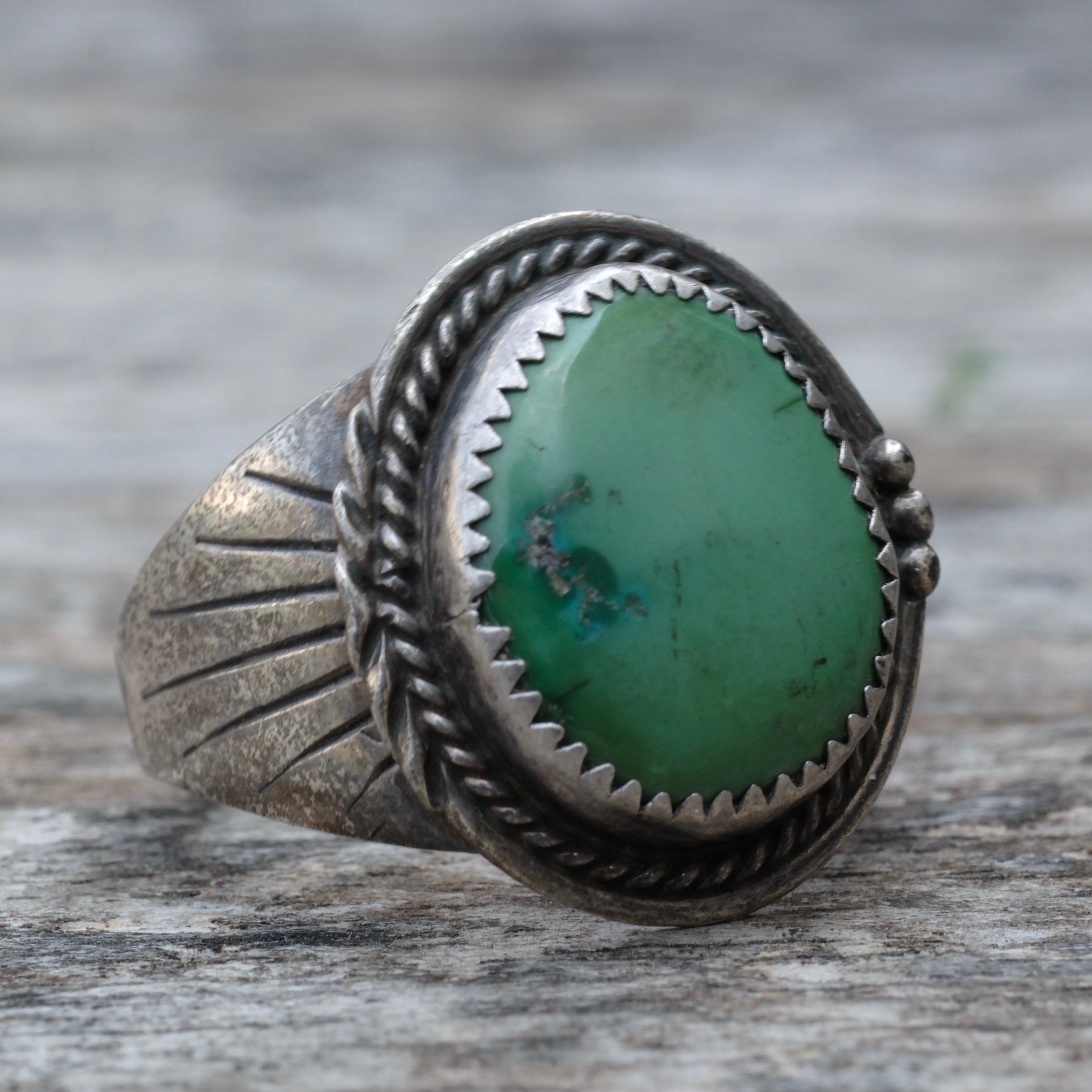 Vintage Sterling Turquoise Ribbed Band Ring 12.5