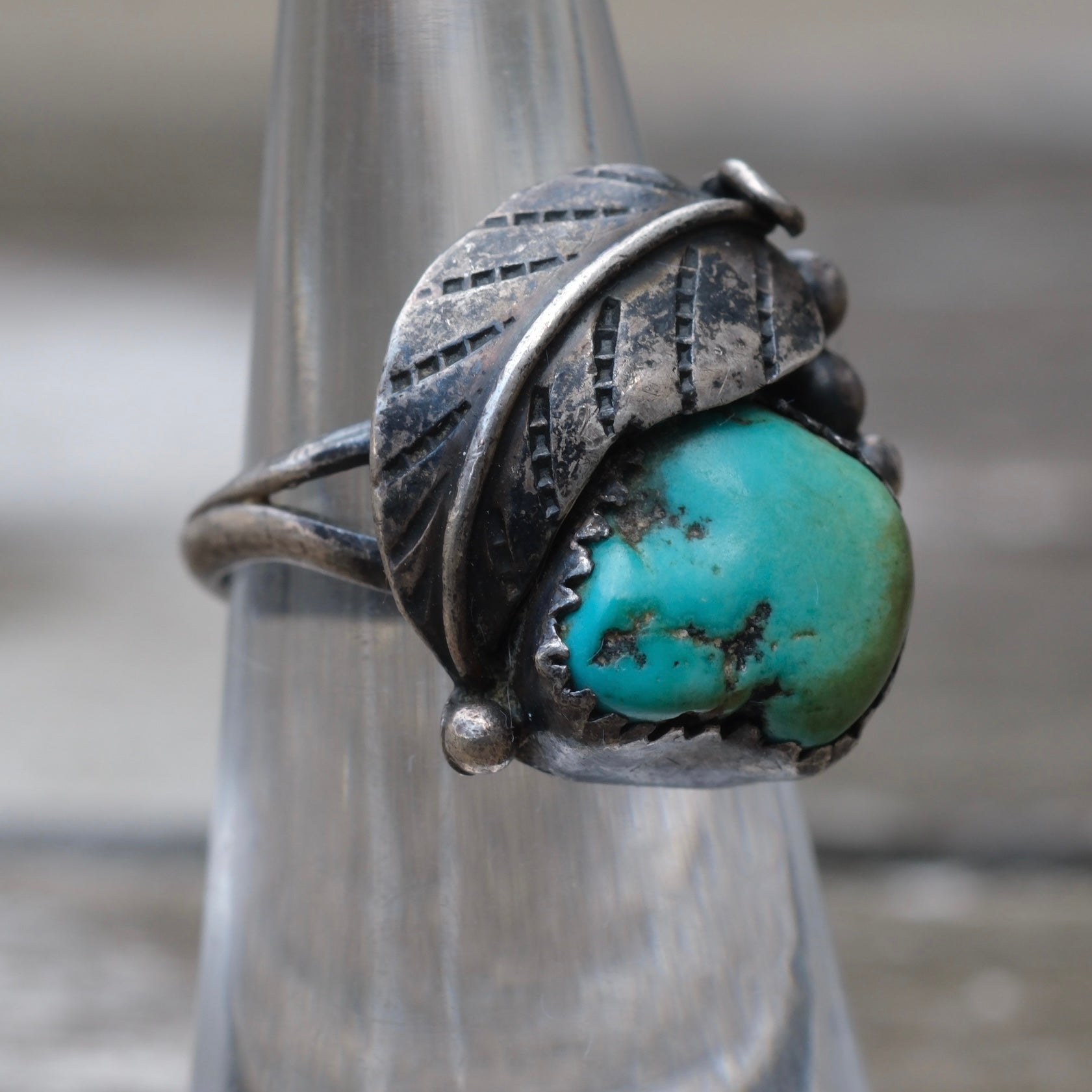 Vintage Sterling Turquoise Feaster Ring 5.75