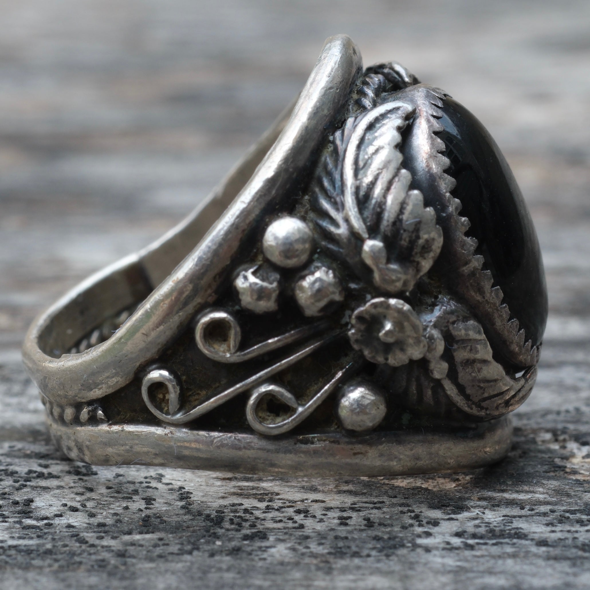 Vintage Sterling Onyx Feather Ring 11