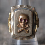 Vintage 1950’s Skull and Crossbones Mexican Biker Souvenir Ring 8.75