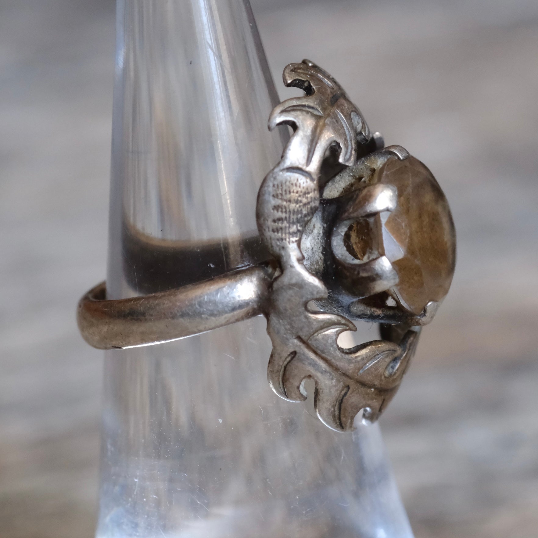 Vintage Sterling White Glass Leaf Ring 4.5