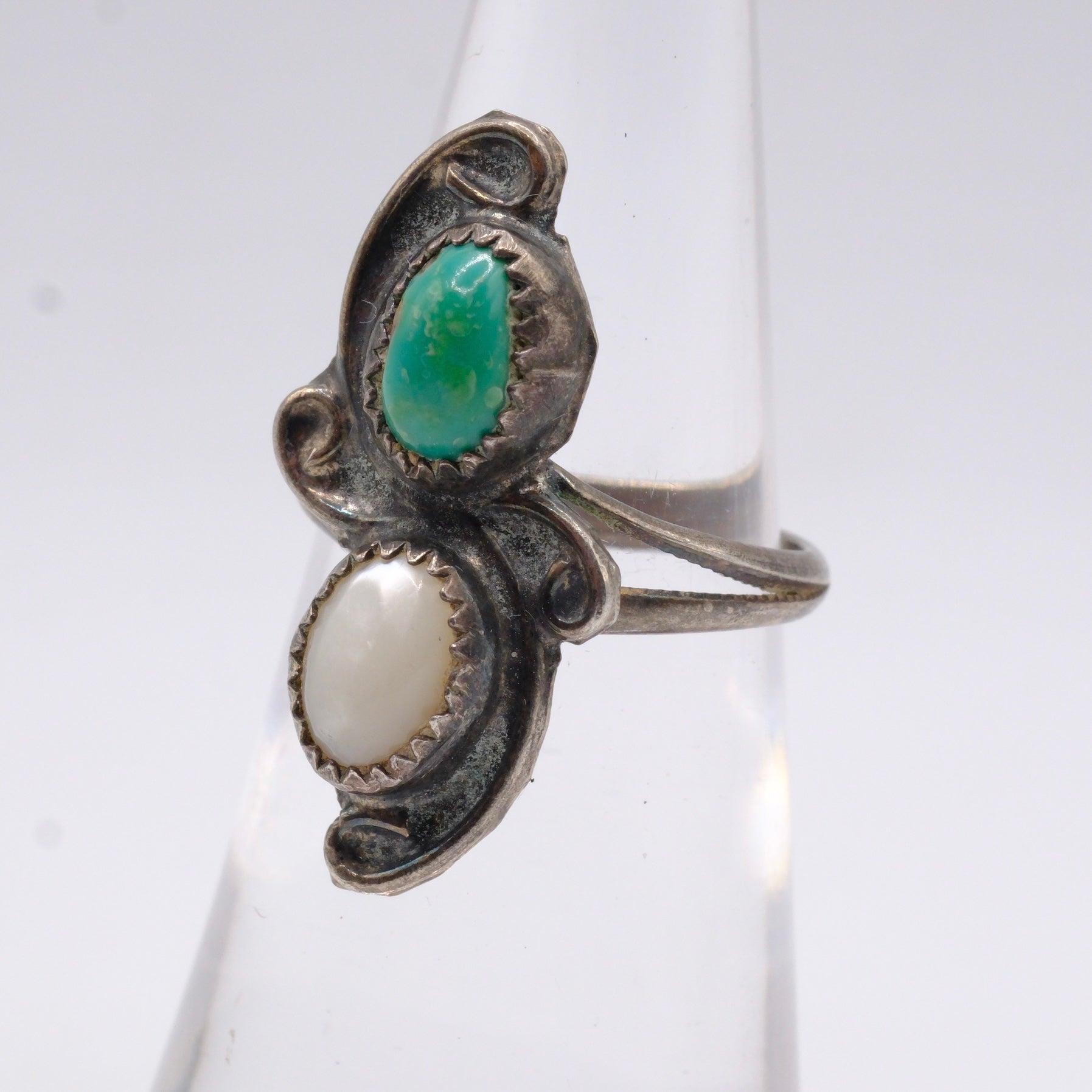 Vintage Sterling Turquoise and Mother Of Pearl Feather Ring 4.75