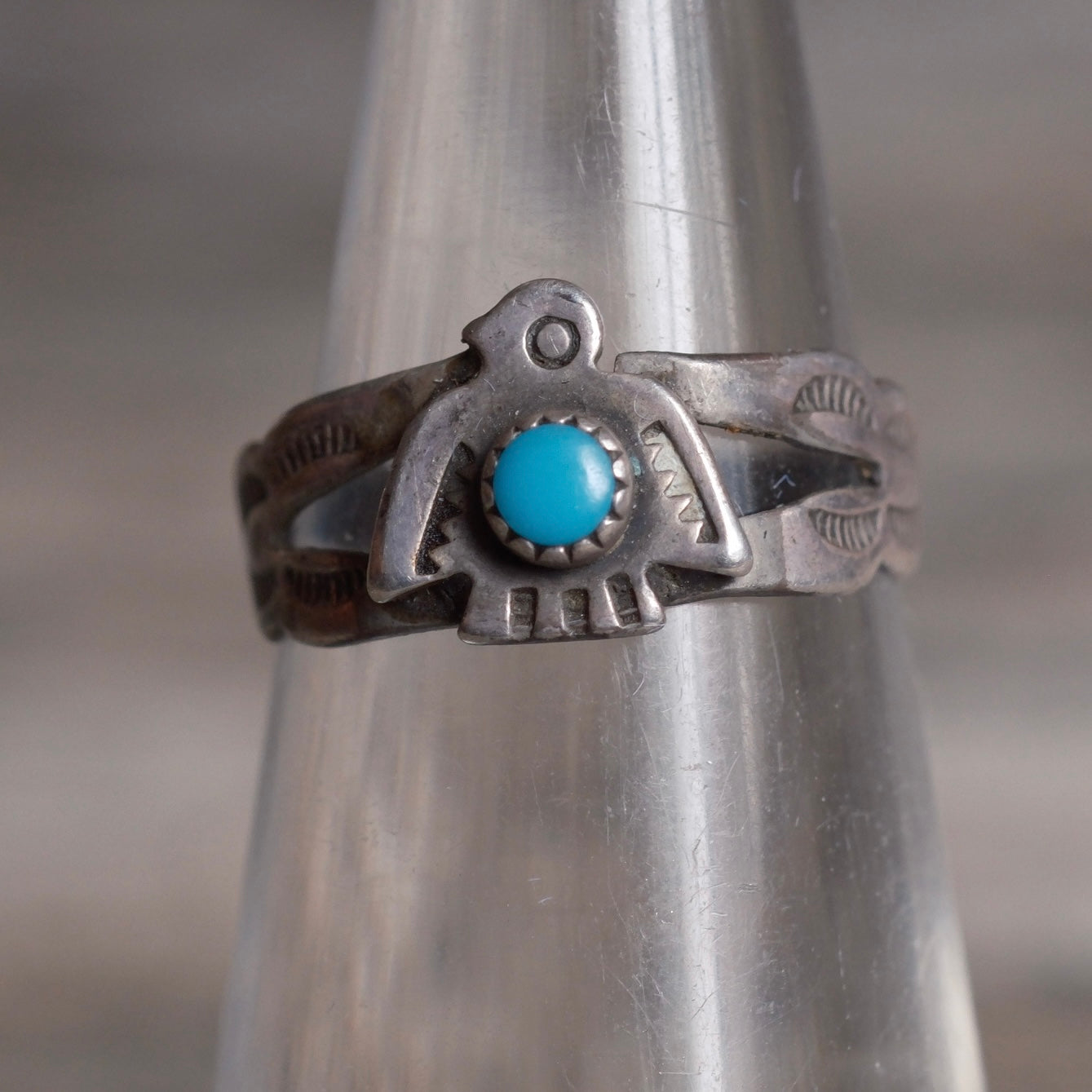 Vintage Sterling Turquoise Thunderbird Ring 4