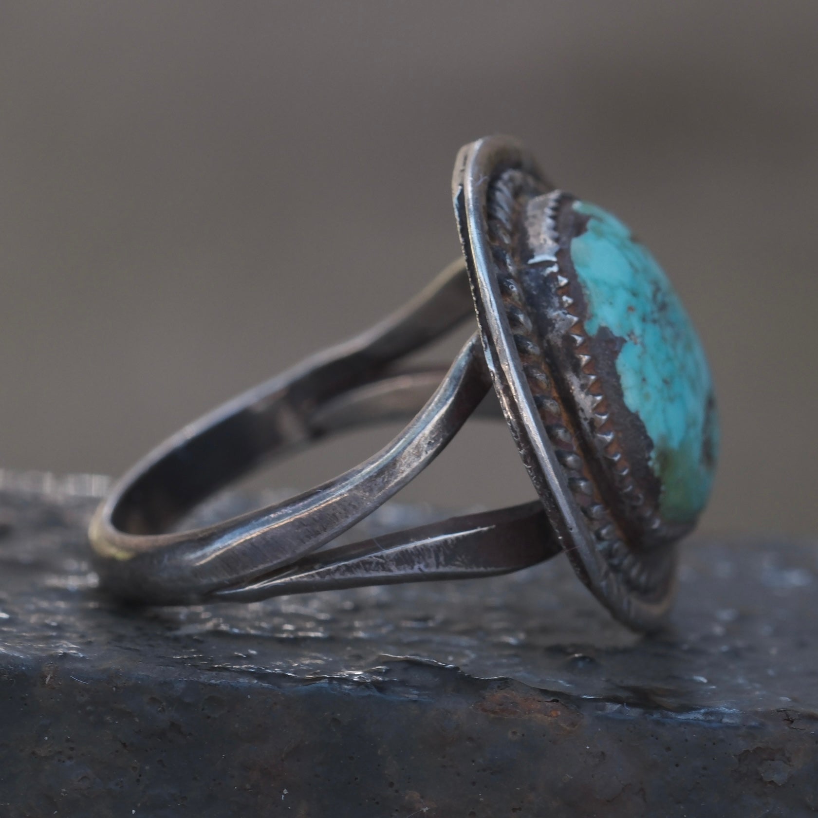 Vintage Sterling Turquoise Roper Ring 9.25