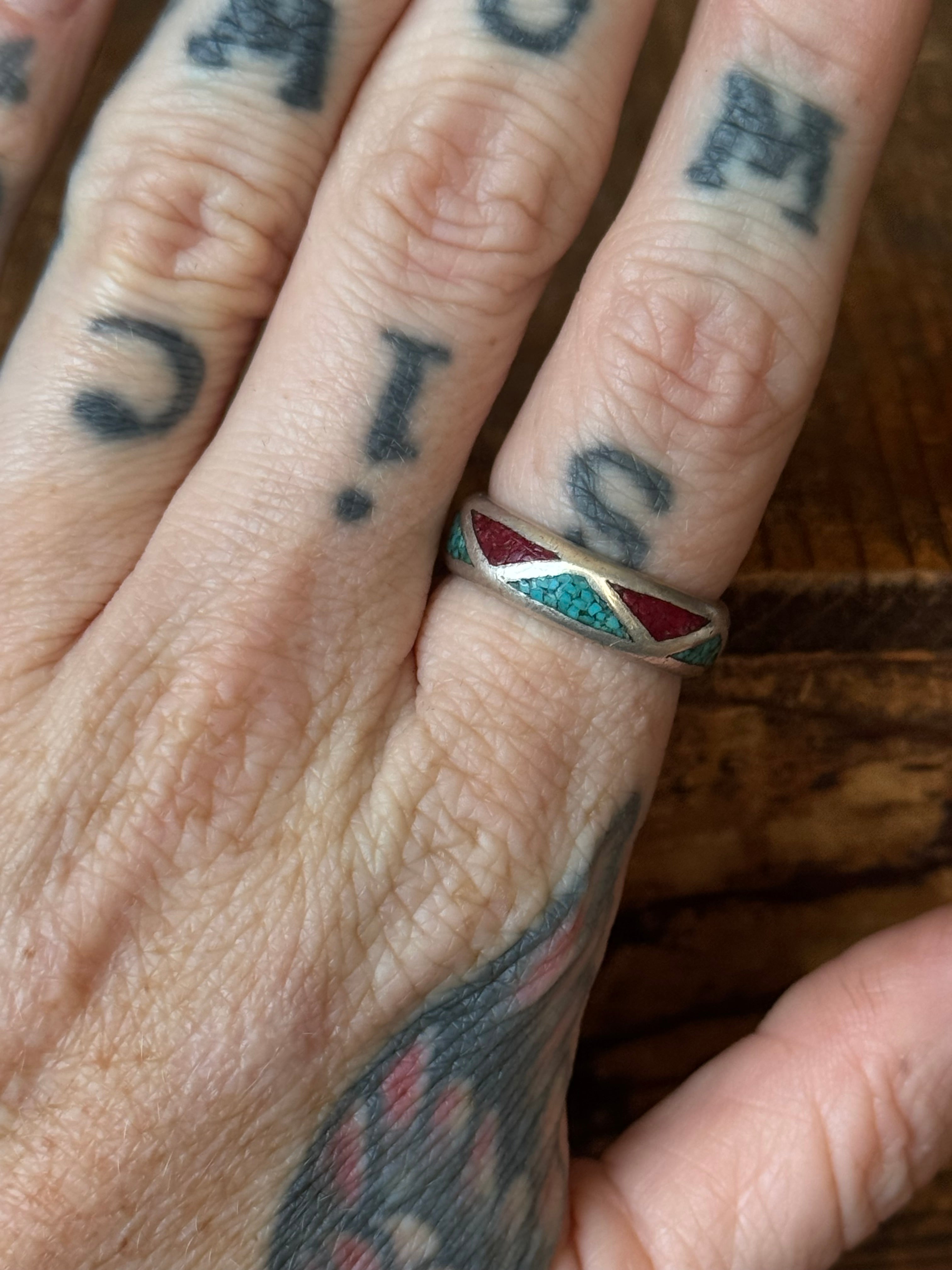 Vintage Sterling Silver Crushed Turquoise & Coral Inlay Band 6.5