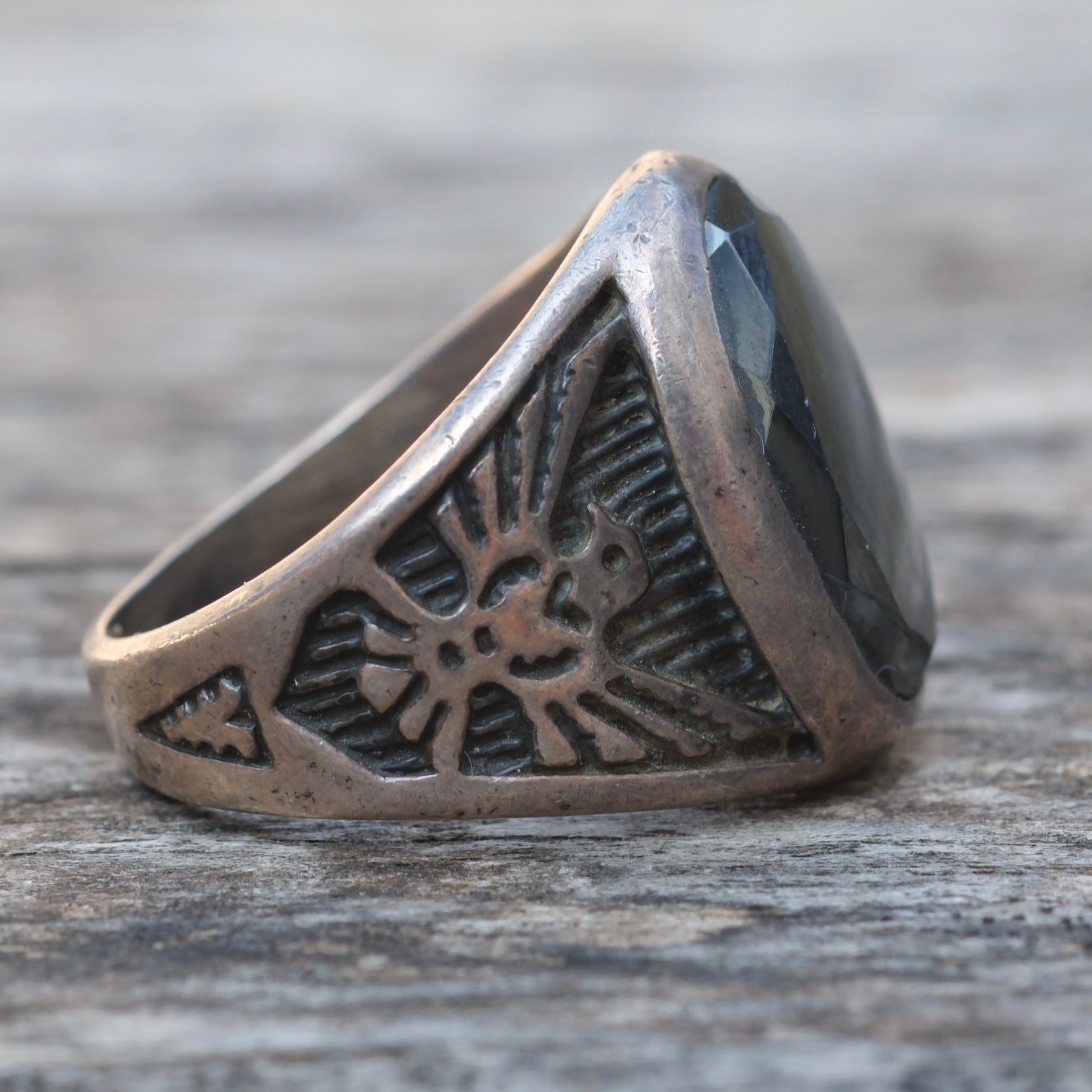Vintage Sterling Hematite Thunderbird Ring 10