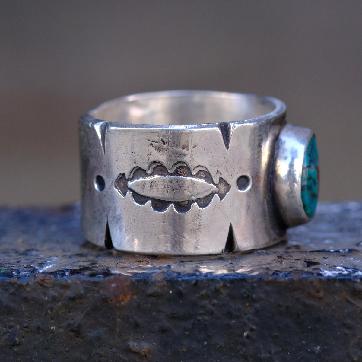 Sterling Silver Bisbee Turquoise Stamped Cigar Band Ring 9.25