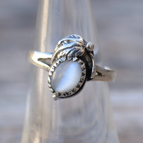 Vintage Sterling Mother Of Pearl Feather Ring 6.75