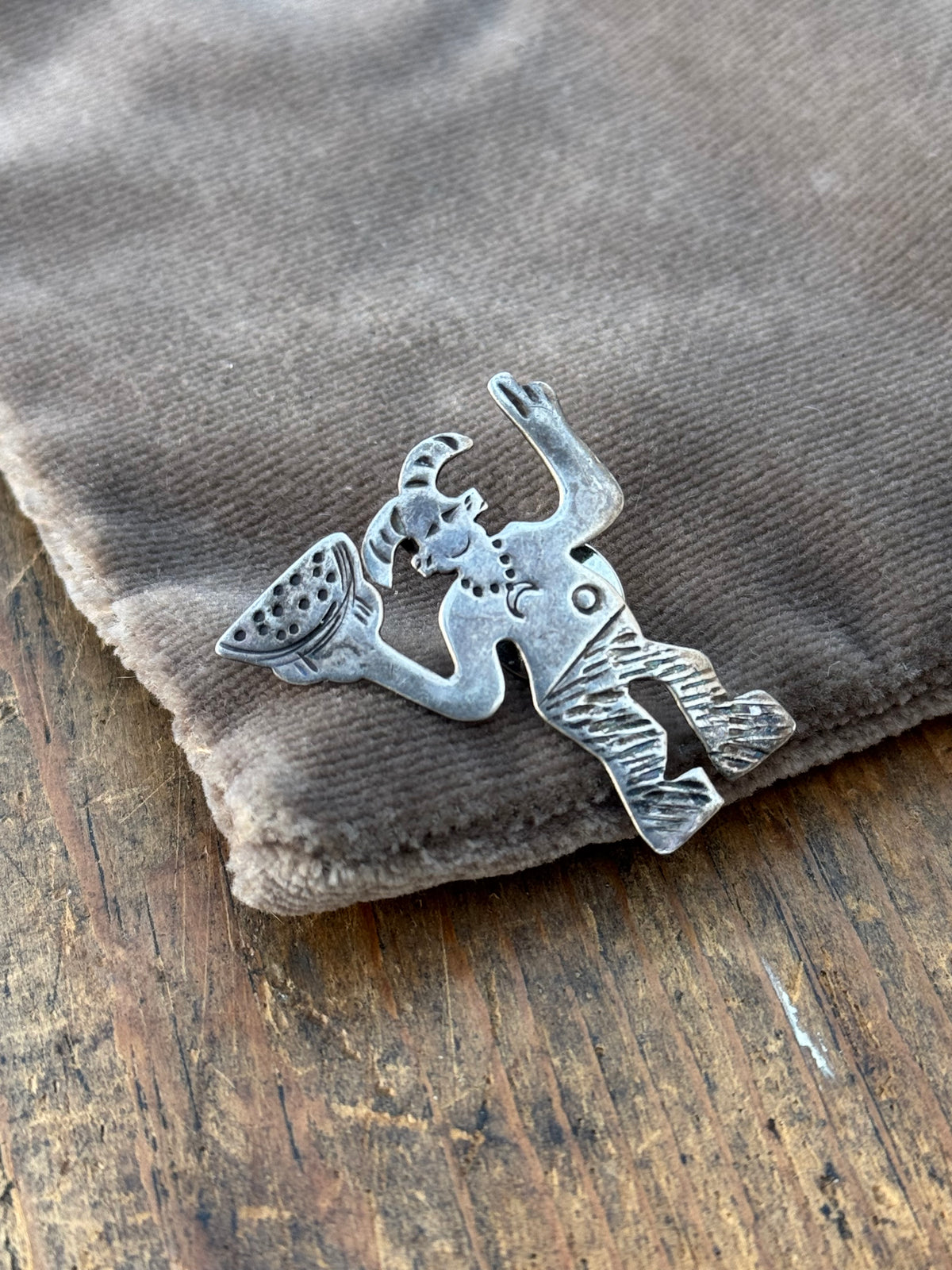 Vintage Sterling Silver Koshare Tack Pin