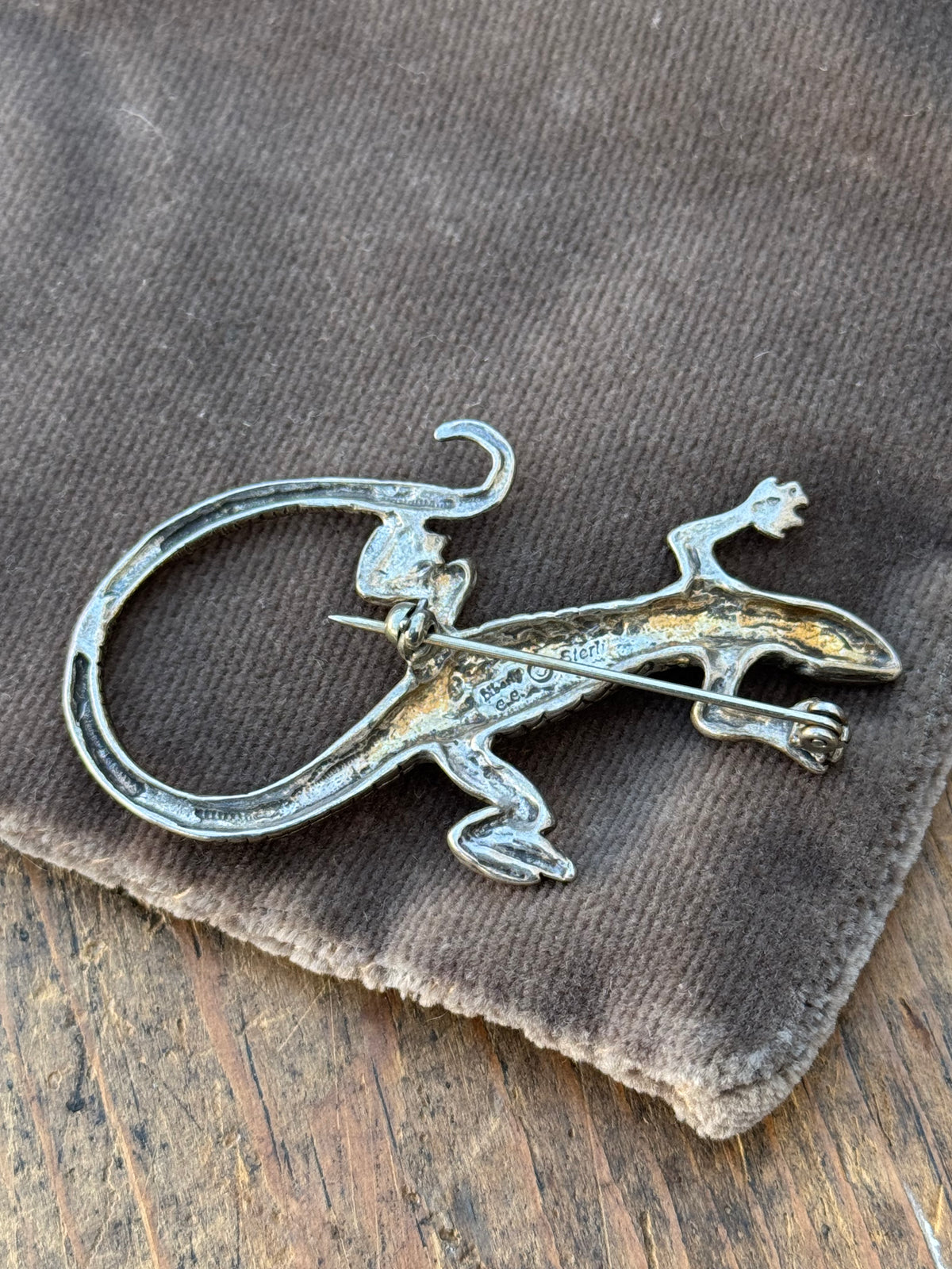 Vintage Sterling Silver Gecko Pin